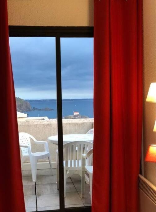 Location Vue Mer Du Samedi Au Samedi, Clim, Parking, Piscine, Plage Колліур Екстер'єр фото