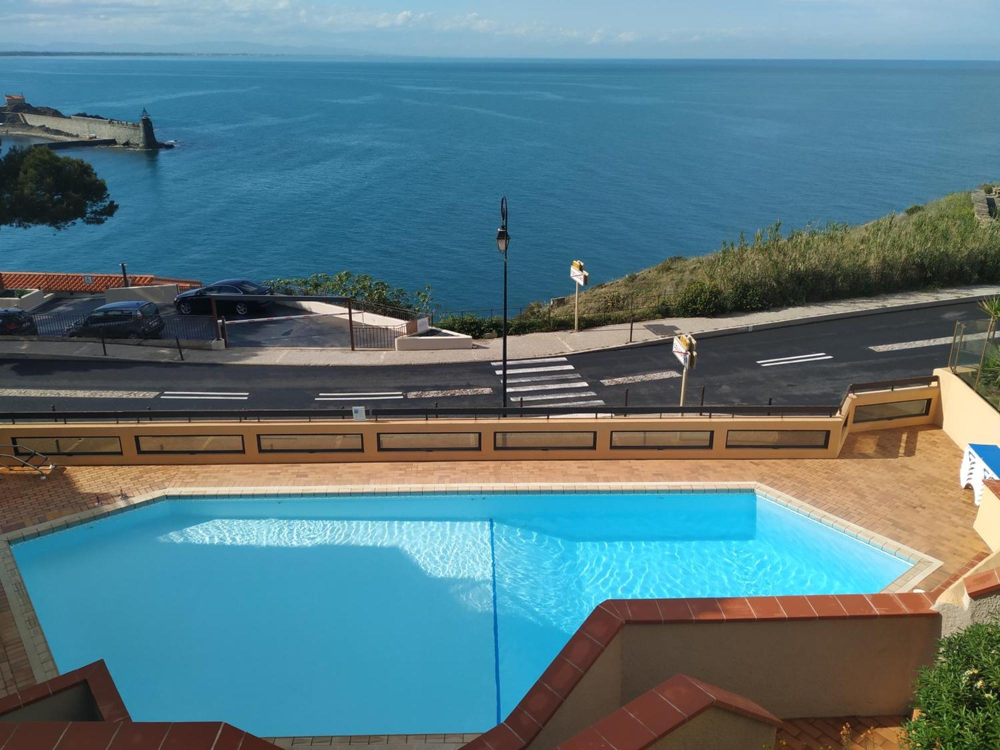 Location Vue Mer Du Samedi Au Samedi, Clim, Parking, Piscine, Plage Колліур Екстер'єр фото